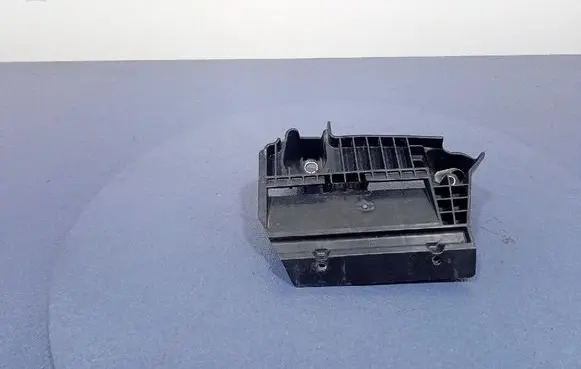 Ford Mondeo MK I Battery box tray DG93-10663-B