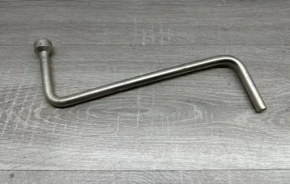 BMW 7 E65 E66 Wheel nut wrench 6758731