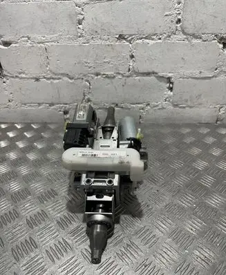 Steering wheel axle set