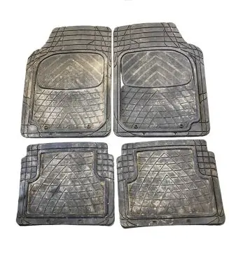 Chevrolet Captiva Car floor mat set 