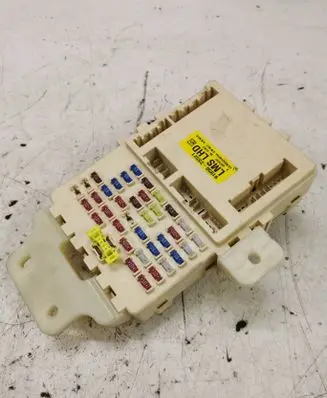 Hyundai ix35 Fuse module 919502S521 AK62452 J4070207