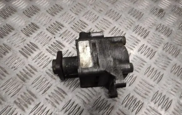 BMW 3 E46 Power steering pump 6756111 7613955116