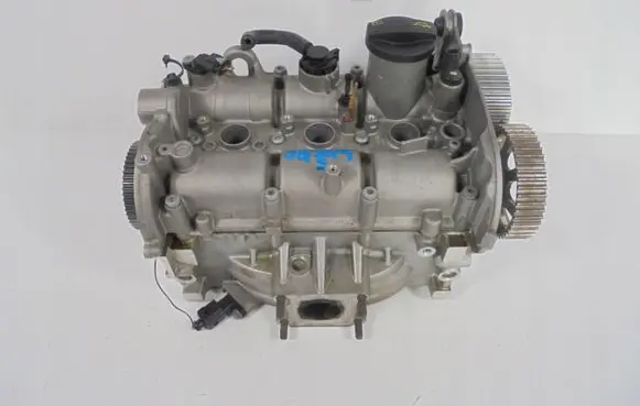 Volkswagen Up Engine head 04C103404F 04C103475H