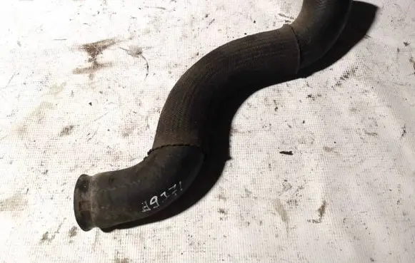 Mazda 3 I Engine coolant pipe/hose