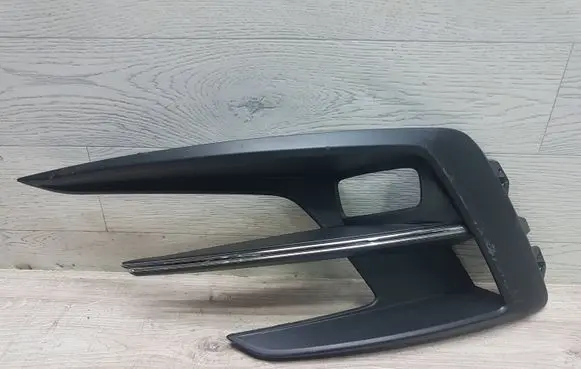 Renault Megane IV Front bumper lower grill 261A33578R