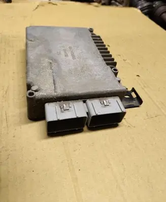 Chrysler PT Cruiser Engine control unit/module 05033116AE