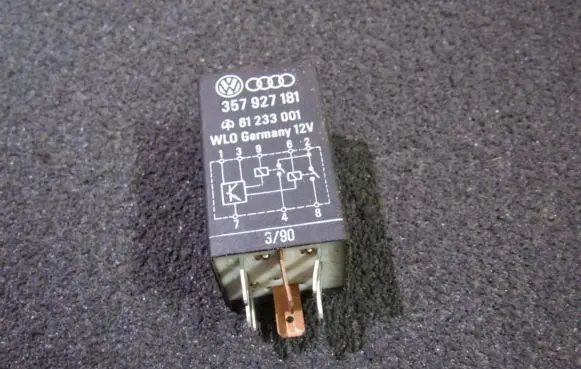 Volkswagen Jetta II Other relay 357927181