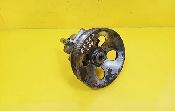 Chevrolet Rezzo Power steering pump 