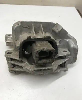 Citroen C3 Engine mount bracket 9642996429