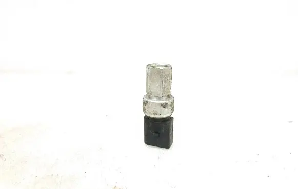 Volkswagen Transporter - Caravelle T5 Air conditioning (A/C) pressure sensor 1K0959126A