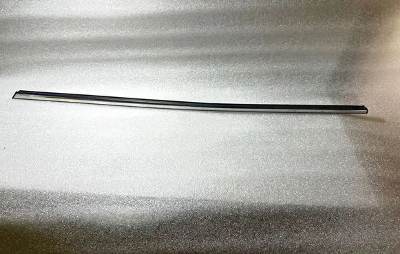 Mini One - Cooper Coupe R56 Front door glass trim molding 7146091
