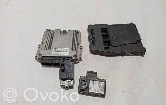 Renault Scenic II - Grand scenic II Engine ECU kit and lock set