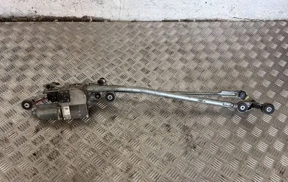 Front wiper linkage and motor