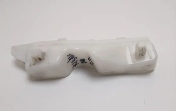 Nissan Qashqai Front bumper mounting bracket 62222HD000
