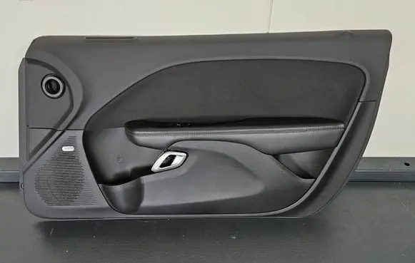 Dodge Challenger Front door card panel trim 5PS281X9AH