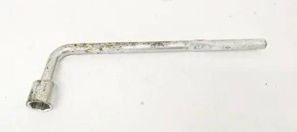 Peugeot 206 Wheel nut wrench 