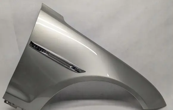 Jaguar XJ X351 Fender