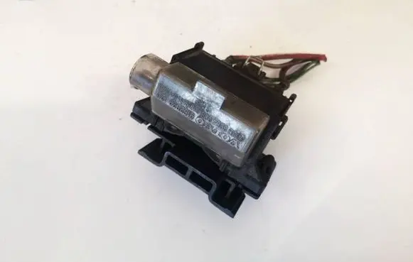 Volvo S70 V70 V70 XC Fuse box set 9162929 899064000