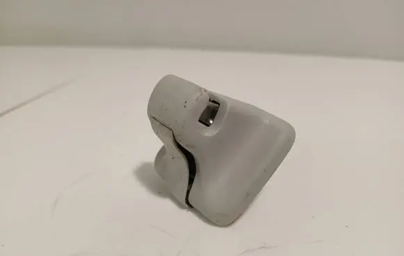 Volkswagen PASSAT B7 Sun visor clip/hook/bracket 