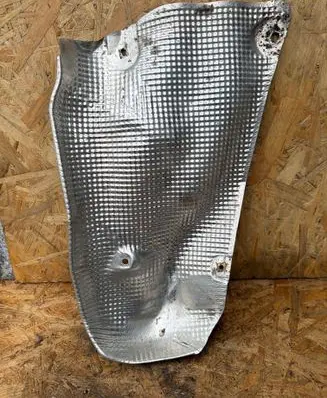 Porsche Macan (95B) Exhaust heat shield 8R0201308C 7510028A