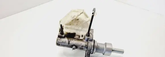 Mercedes-Benz Sprinter W906 Master brake cylinder A0004317801 A45U3G 0204051044