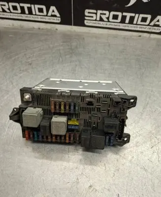 Mercedes-Benz E W211 SAM control unit 2115453901