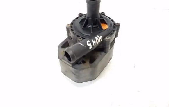Mercedes-Benz B W246 W242 Electric auxiliary coolant/water pump A2425000086