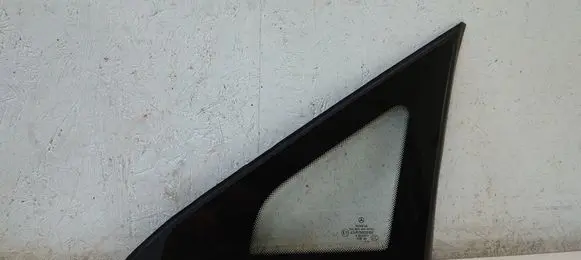 Mercedes-Benz Vito Viano W639 Front triangle window/glass A6396736305 6396736305