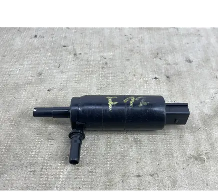 BMW 5 F10 F11 Headlight washer pump 7217792