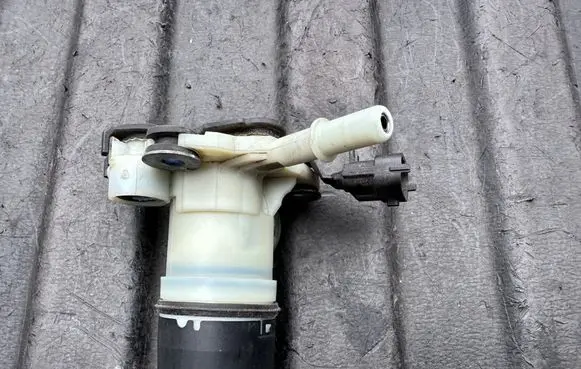Land Rover Discovery 5 Adblue pump F01C070013 1171025134927 911671A