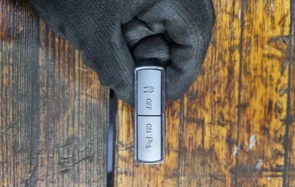 Ford Mondeo MK IV Traction control (ASR) switch 2C418 6M2T14C418BF