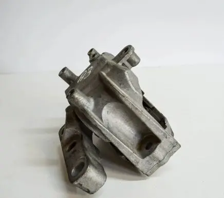 Audi A3 S3 8P Engine mount bracket 1K0199262CN