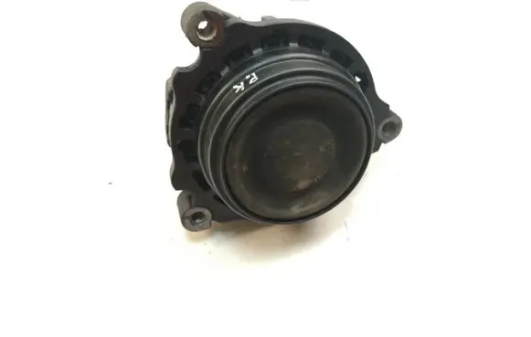 BMW 1 F20 F21 Engine mount bracket 6787657