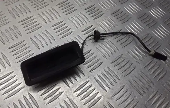 Ford Focus Tailgate/boot open switch button 3M51-19B514-AC
