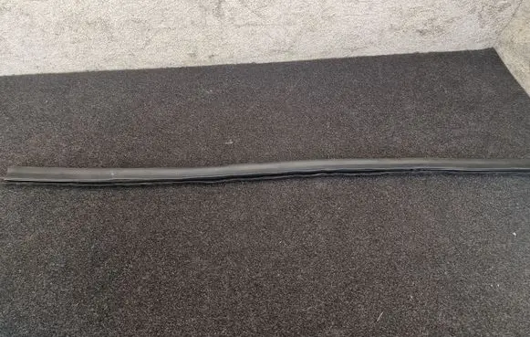 Porsche Macan (95B) Engine compartment rubber 95B823737