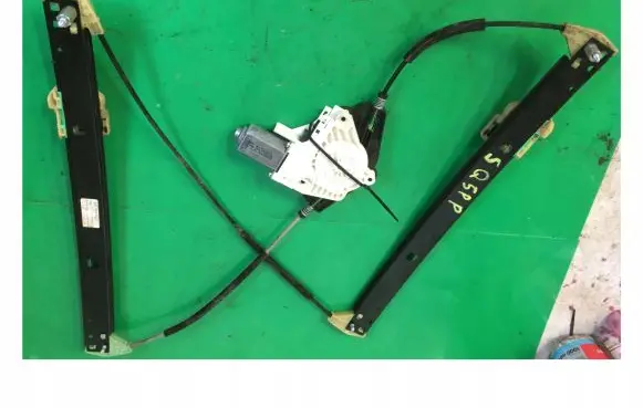 Audi Q5 SQ5 Front door window regulator with motor 8R8837462