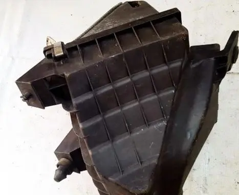 Volkswagen Phaeton Air filter box F129607 038133843
