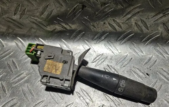 Peugeot 205 Wiper control stalk