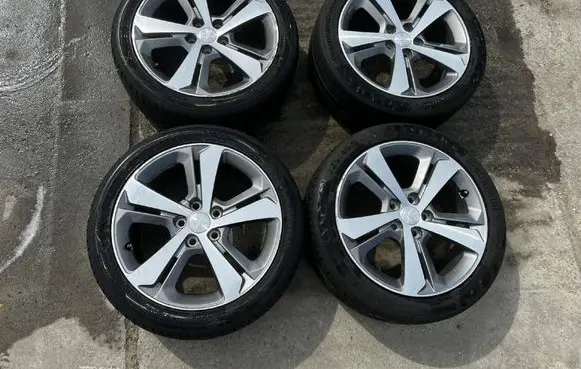 Peugeot 308 R17 alloy rim 