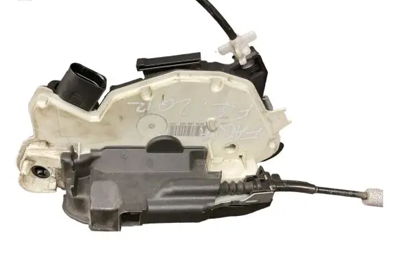 Skoda Fabia Mk2 (5J) Front door lock
