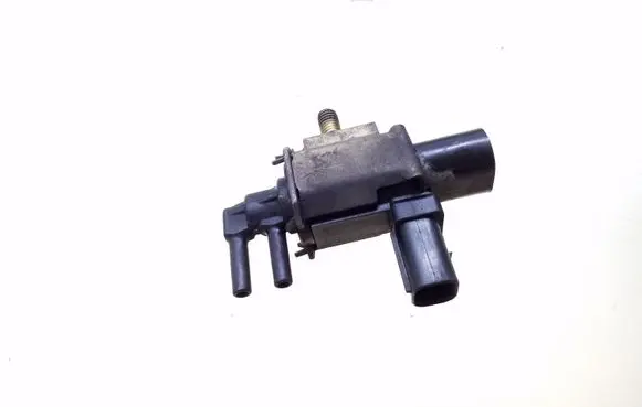 Volvo V50 Turbo solenoid valve 4M5G9A500