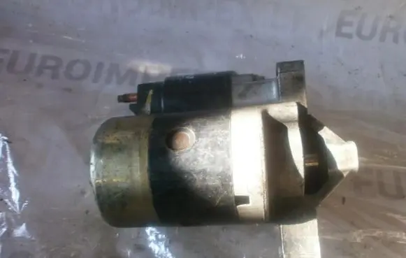 Peugeot 206 Starter motor m002t13081