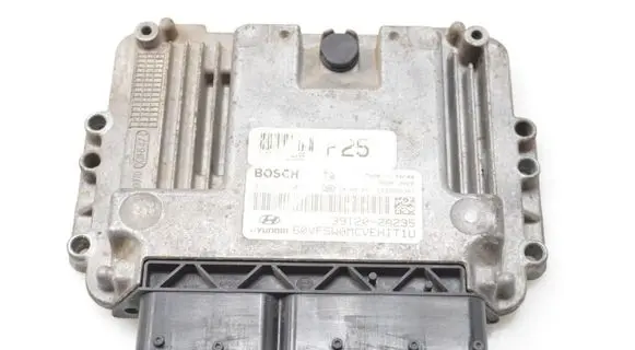 Hyundai i40 Engine control unit/module 391202A235