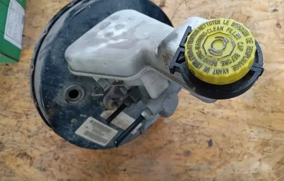 Dodge Caliber Brake booster P05105149AE 26776210004