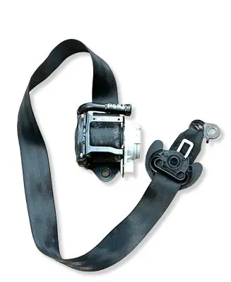 BMW X6 F16 Rear seatbelt 7P0857805
