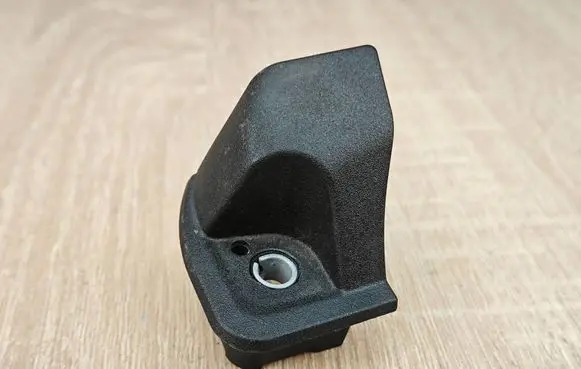 Audi A4 S4 B9 Fender mounting bracket 8W0821231A