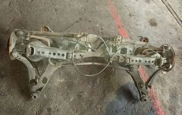 Volvo V70 Rear axle beam 