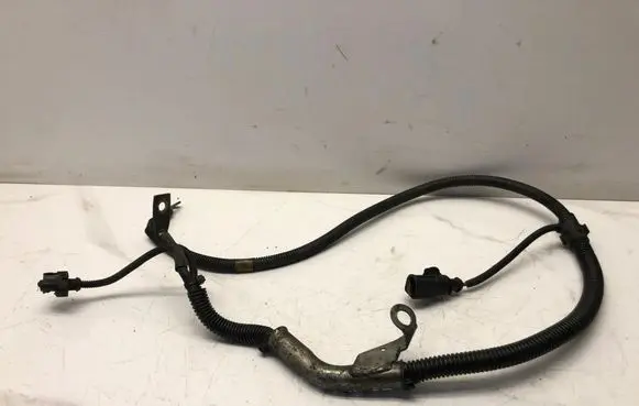 Audi A6 S6 C6 4F Positive cable (battery)