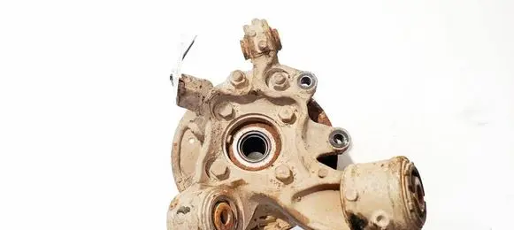 Rear wheel hub