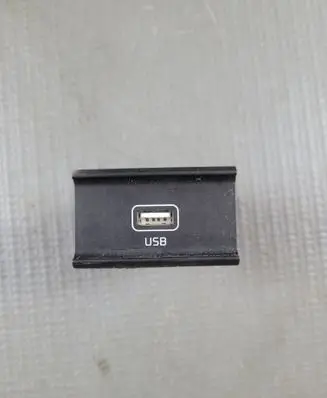 KIA Sportage USB socket connector 96120D9600
